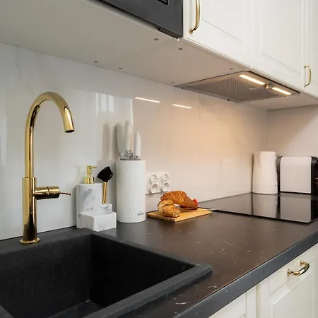 Exclusive Crystal Apartment *